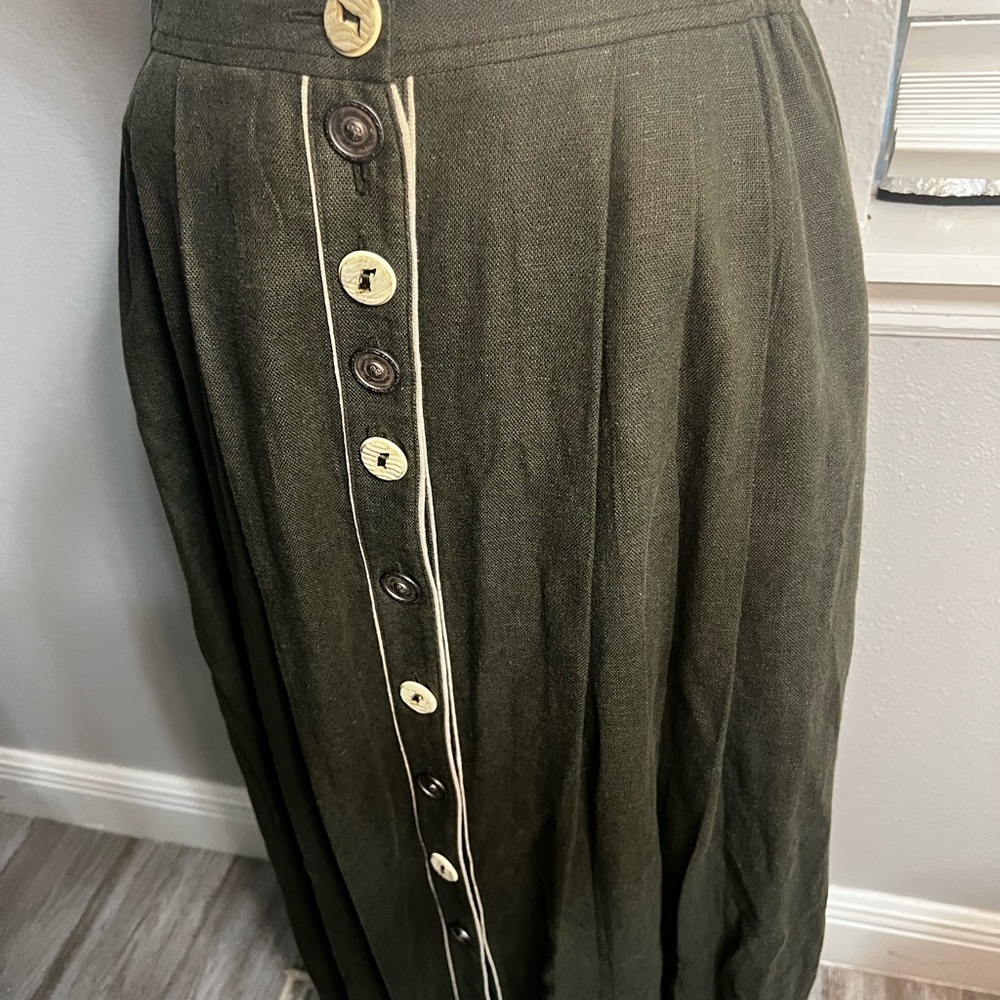 Alphorn Maxi Skirt Handmade Bead
Vintage Green Pleated Pockets elastic
Waist - Picture 8 of 15